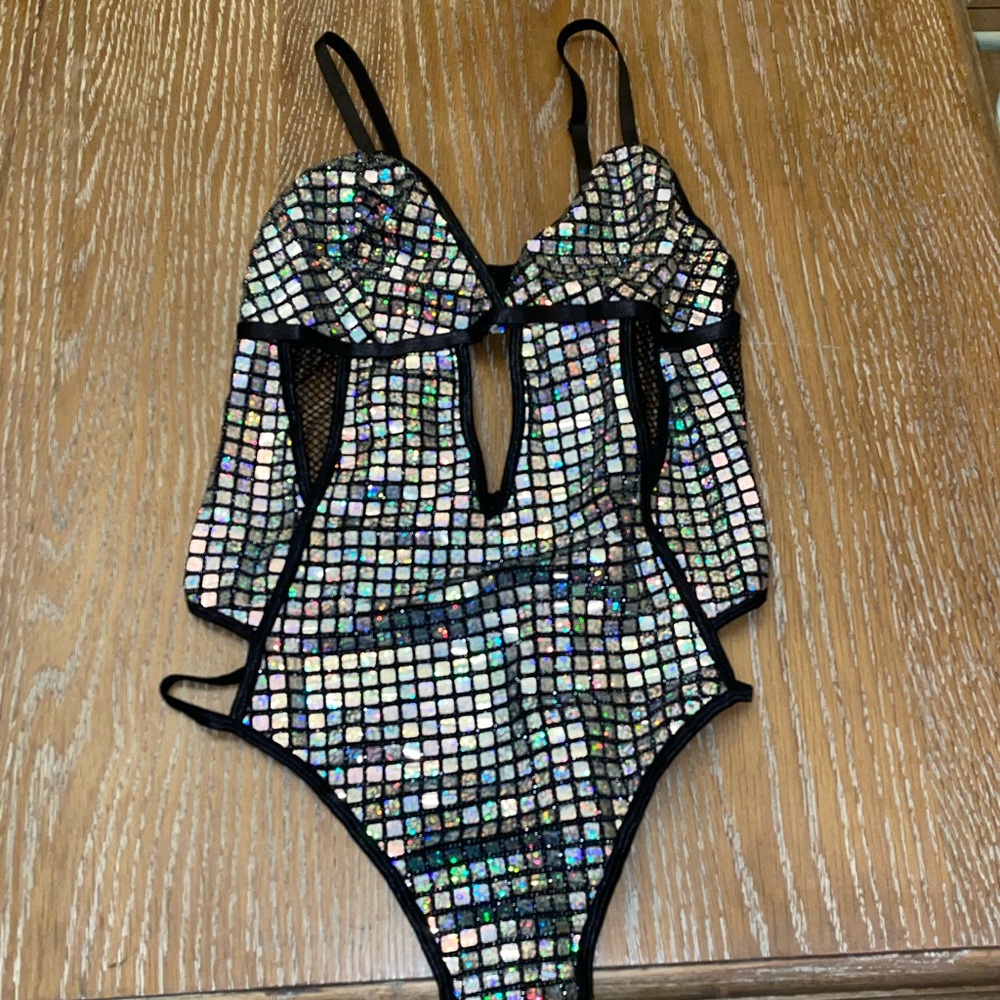 Onesie sparkly (NEW)